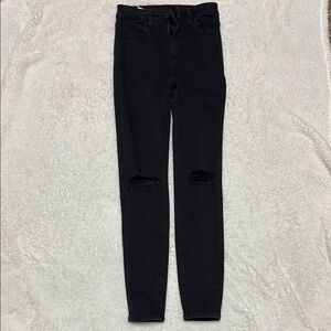 Black Distressed Women's Jeans